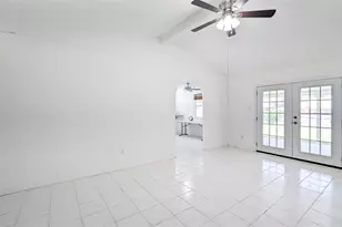 1107 Waverly Dr, Arlington, TX 76015 - Photo 10