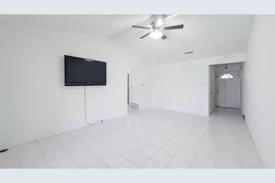 1107 Waverly Drive, Arlington, TX 76015 - Photo 8