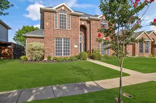 7808 Park Run Rd, Fort Worth, TX 76137 - Photo 2