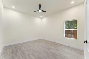 2601 Marburg St, Dallas, TX 75215 - Photo 14