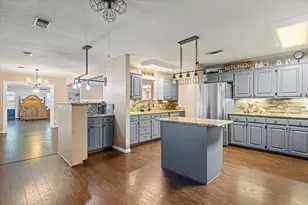 6506 Choctaw Ct, Granbury, TX 76049 - Photo 10