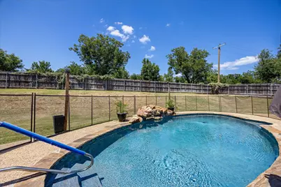 6506 Choctaw Court, Granbury, TX 76049 - Photo 32