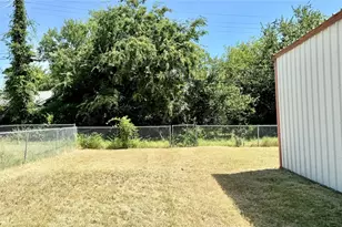 1324 4th St, Graham, TX 76450 - Photo 14