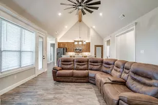 1053 Tex Ln, Springtown, TX 76082 - Photo 14