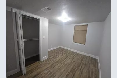 621 E 8th Street, Bonham, TX 75418 - Photo 6