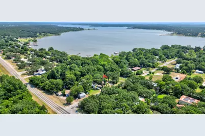 400 Oak Street, Nocona, TX 76255 - Photo 2