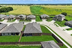 16733 Portage St, Justin, TX 76247 - Photo 38