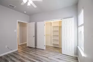 718 S Main St, McGregor, TX 76657 - Photo 10