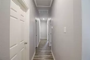 718 S Main St, McGregor, TX 76657 - Photo 14