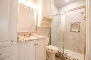 718 S Main St, McGregor, TX 76657 - Photo 8