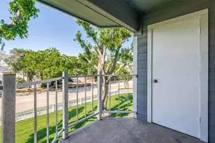 630 W Canty St, Dallas, TX 75208 - Photo 10