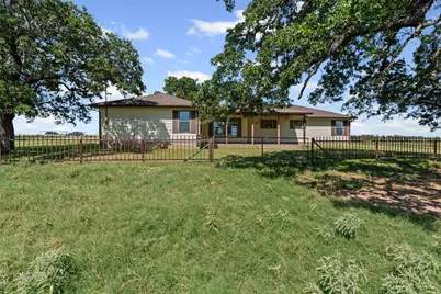 237 Hcr 1444, Blum, TX 76627 - Photo 26