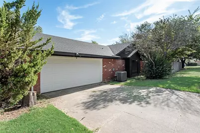 3817 Misty Meadow Drive, Fort Worth, TX 76133 - Photo 2