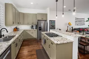 2411 N Hall St, Dallas, TX 75204 - Photo 6