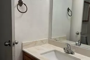 319 Ware Dr, Grand Prairie, TX 75051 - Photo 12