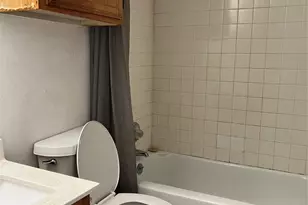 319 Ware Dr, Grand Prairie, TX 75051 - Photo 8