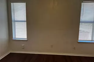 319 Ware Dr, Grand Prairie, TX 75051 - Photo 10