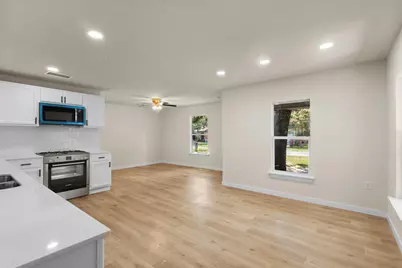 8223 Jacobie Boulevard, Dallas, TX 75217 - Photo 10