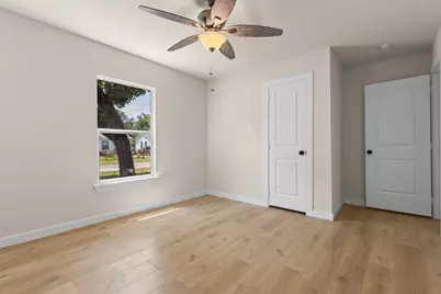 8223 Jacobie Boulevard, Dallas, TX 75217 - Photo 12