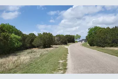 19023 S Bluebonnet Drive, Whitney, TX 76692 - Photo 4