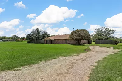 626 Sommerfeld Drive, Waco, TX 76705 - Photo 4