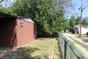 2506 Vincent St, Brownwood, TX 76801 - Photo 36