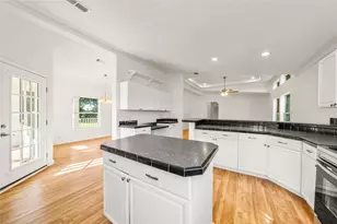 429 Eagle Ridge Rd, McGregor, TX 76657 - Photo 12