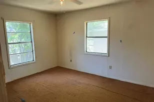 611 S Ruddell St, Denton, TX 76205 - Photo 12