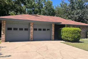 3419 Hummingbird Ln, Denton, TX 76209 - Photo 1