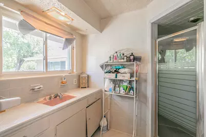 6207 Lyndon B Johnson Freeway, Dallas, TX 75240 - Photo 12