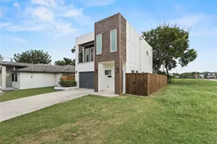 1908 Gallagher St, Dallas, TX 75212 - Photo 2