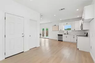 1908 Gallagher St, Dallas, TX 75212 - Photo 6