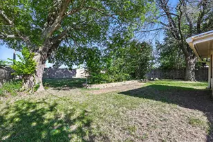 325 Hastings Dr, Cedar Hill, TX 75104 - Photo 16