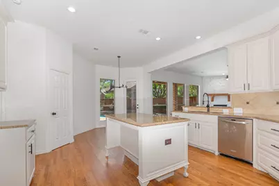 2295 Sandy Creek Drive, Frisco, TX 75033 - Photo 10