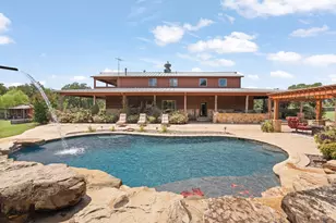 4237 County Rd 312B, Cleburne, TX 76031 - Photo 20