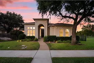 3615 University Park Ln, Irving, TX 75062 - Photo 2