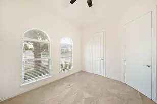 3615 University Park Ln, Irving, TX 75062 - Photo 12