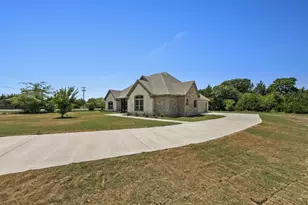 600 Samantha Circle, Ector, TX 75439 - Photo 2