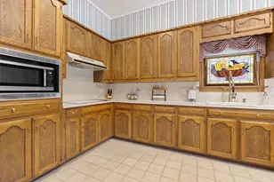 709 Stonelake Dr, Cleburne, TX 76033 - Photo 32
