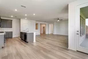 104 Northampton Dr, Justin, TX 76247 - Photo 14