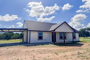 125 Agnes Cir, Springtown, TX 76082 - Photo 1