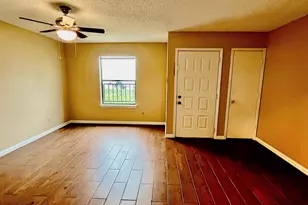 400 Amber Ln, Crowley, TX 76036 - Photo 6
