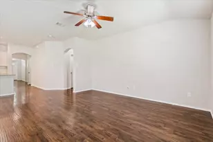 2725 Jackal Dr, Waco, TX 76655 - Photo 6