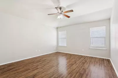 2725 Jackal Drive, Waco, TX 76655 - Photo 14