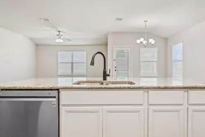 2725 Jackal Drive, Waco, TX 76655 - Photo 12