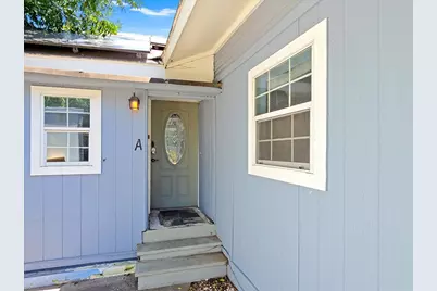 1209 15th Place, Fort Worth, TX 76164 - Photo 2