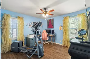 102 NE Murphy Rd, Burleson, TX 76028 - Photo 14