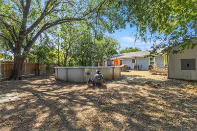 102 NE Murphy Road, Burleson, TX 76028 - Photo 22