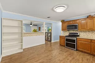 102 NE Murphy Rd, Burleson, TX 76028 - Photo 8