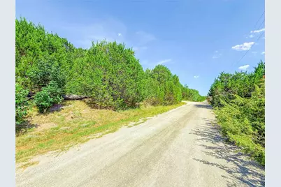 2100 Sabine Street, Granbury, TX 76048 - Photo 6